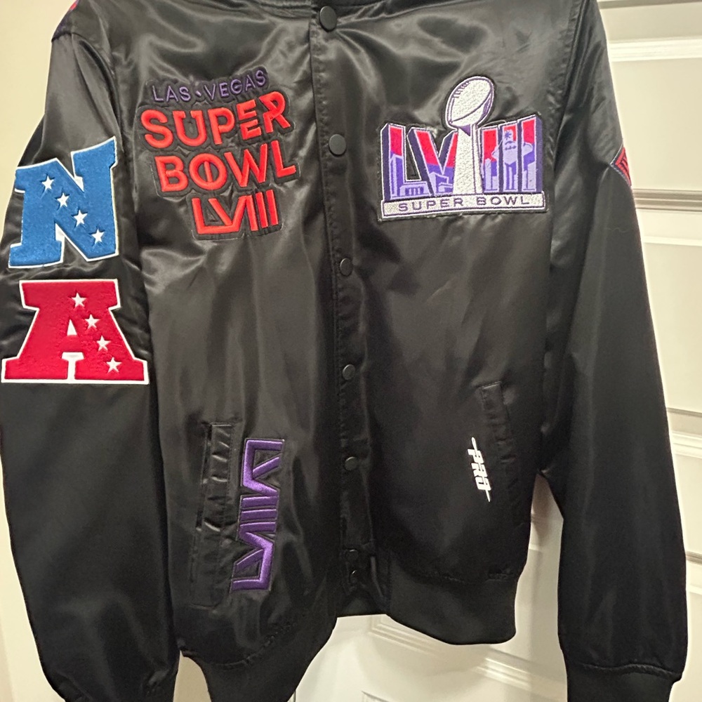 NFL Super Bowl 58 LVIII Las Vegas Bomber Satin Jacket Size Medium Black & Purple